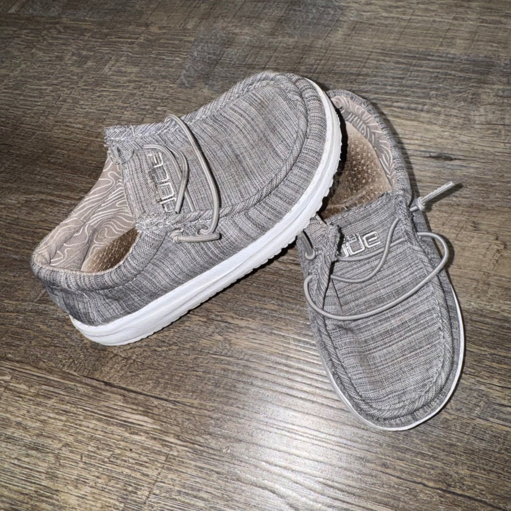 HEYDUDE Wally Toddler Kids Size 9 Linen Stone Gray Slip On Loafers Shoes